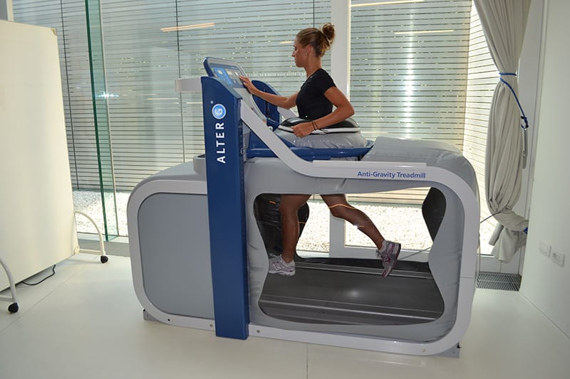 alterg tapis roulant anti gravità per la riabilitazione del ginocchio